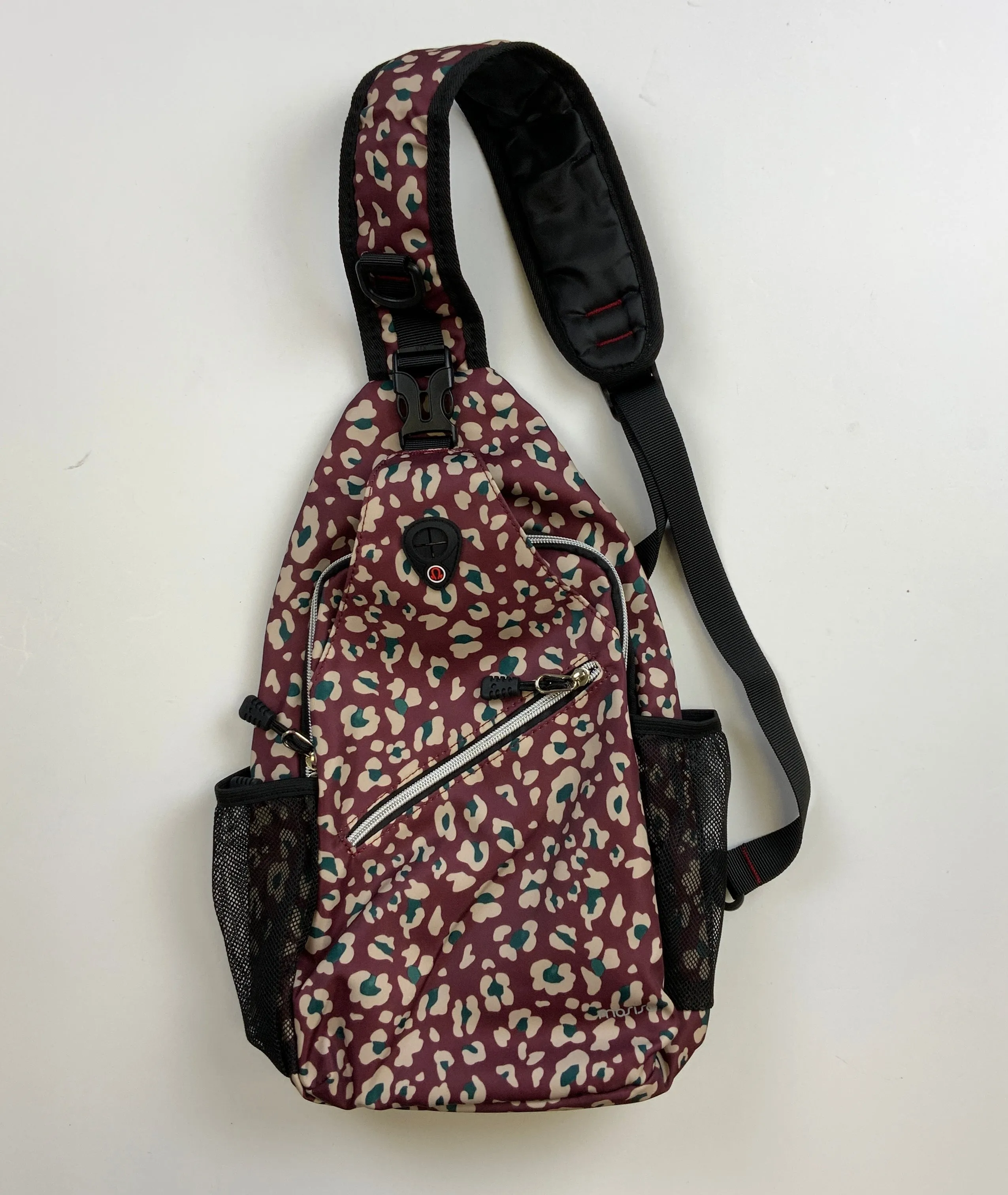 Crossbody By Clothes Mentor, Size: Medium