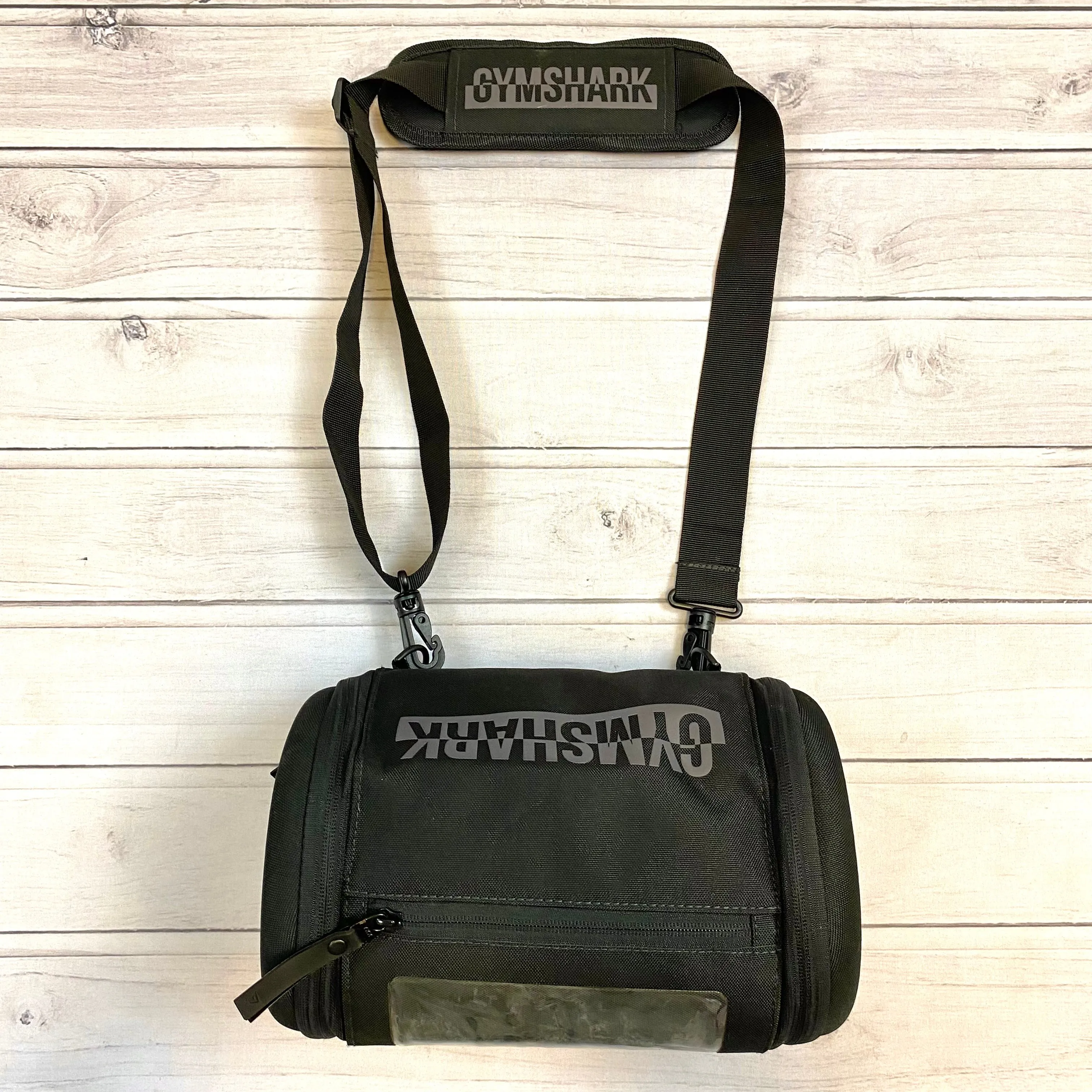 Crossbody By Gym Shark  Size: Medium